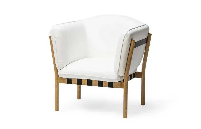 dowel upholstery armchair 8